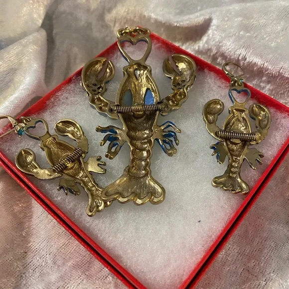 BETSEY JOHNSON COLORFUL RETICULATED LOBSTER PENDANT 30” NECKLACE + BONUS - Picture 10 of 14